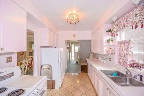 Дом, который не менялся внутри вот уже 72 года. 04