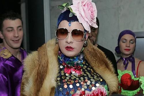 Андрей Данилко ответил на вопрос журналиста о своём отношении к россиянам, которые посещают его выступления за границей. 02