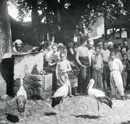 В османской империи существовала такая профессия - манджаджилык.  