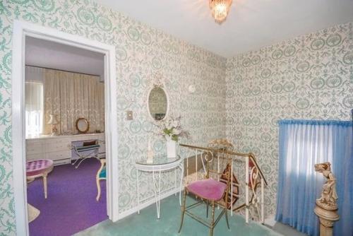 Дом, который не менялся внутри вот уже 72 года. 06