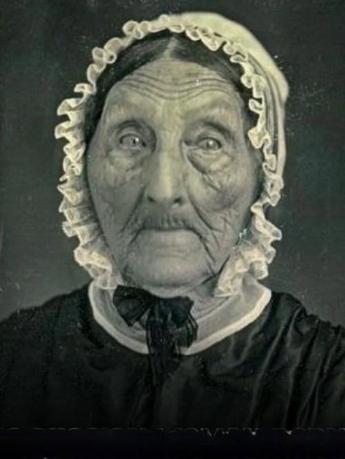 Женщина в России Xviii века за свою жизнь выносила и родила 69 детей, число, которое до сих пор звучит почти невероятно. 

