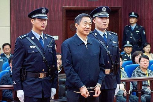 - За 2 года Китай произвел больше цемента, чем США за весь XX век.