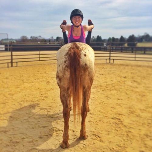 Йога верхом: что получается, когда соединяется страсть к йоге и лошадям. 02