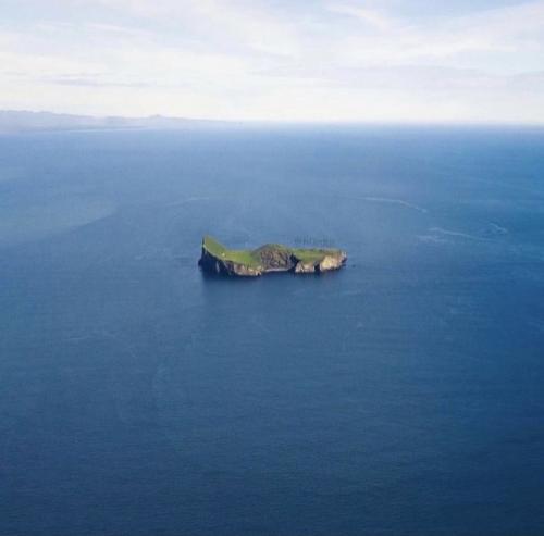 Этот дом, на острове в Исландии продаётся. - 3. 03