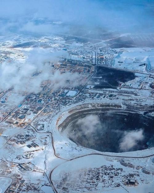 Мирный - город в Якутии, расположенный на территории вечной мерзлоты. 03