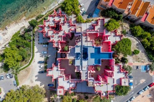 Жилой комплекс Красная Стена. 01