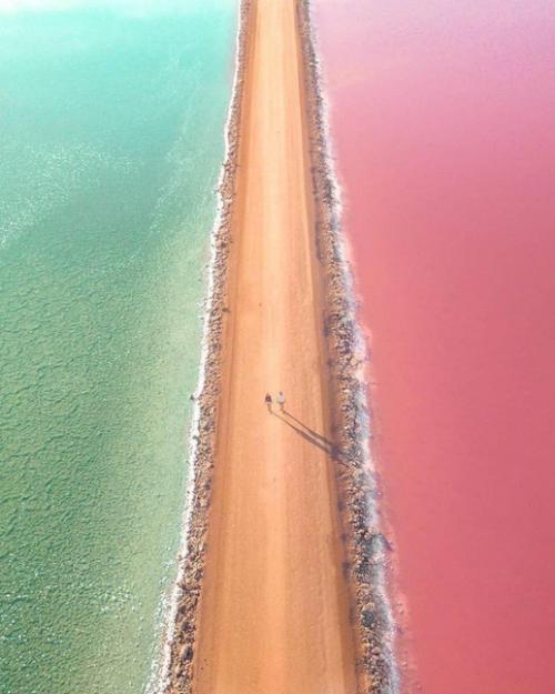 Новый претендент на звание путешествия мечты - это озеро макдоннелл в южной Австралии. 01