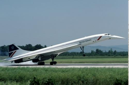 Этот снимок был сделан в апреле 1985 года на высоте почти 15 километров над ирландским морем. 01