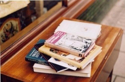 С книгами вообще странная штука, с годами они становятся все важней. 05