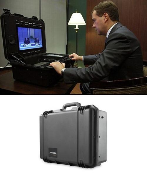 Называется этот гаджет Tandberg Tactical MXP, стоит он аж 16000$!