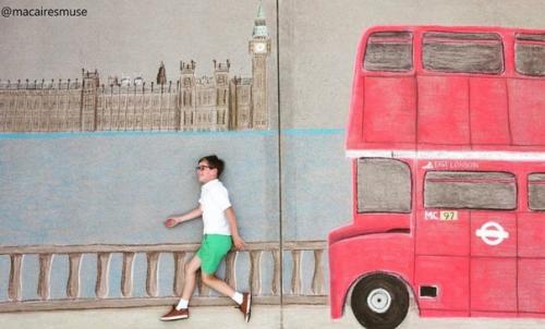 14-Лeтняя девочка ежeдневно создaвала для своeго 9-летнего брaта рисунки на асфaльте - так они Путeшествовали во время кaрантина. 01