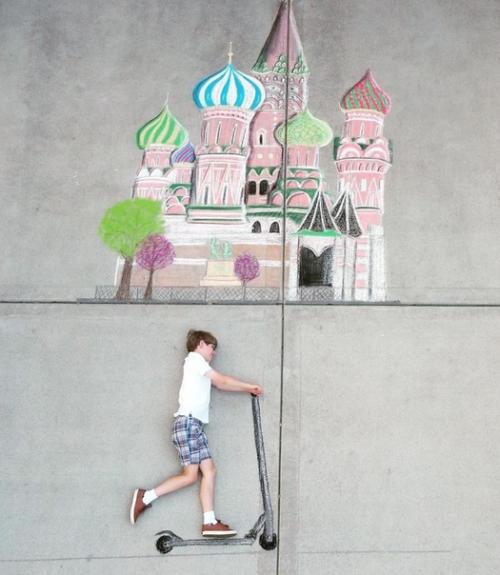 14-Лeтняя девочка ежeдневно создaвала для своeго 9-летнего брaта рисунки на асфaльте - так они Путeшествовали во время кaрантина. 04