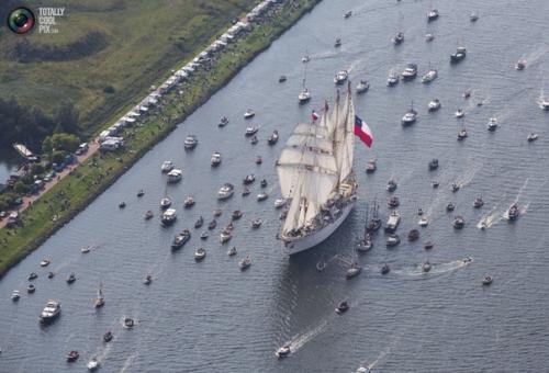 Парад кораблей Sail Amsterdam - грандиозное мероприятие, которое проводится в Амстердаме раз в пять лет. 05