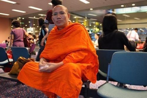 В американском аэропорту Кеннеди журналист проводил опрос на тему: 