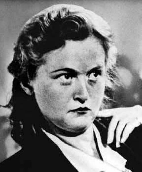 Бухенвальдская ведьма.  Ильза кёлер родилась в Дрездене в семье рабочего. 01