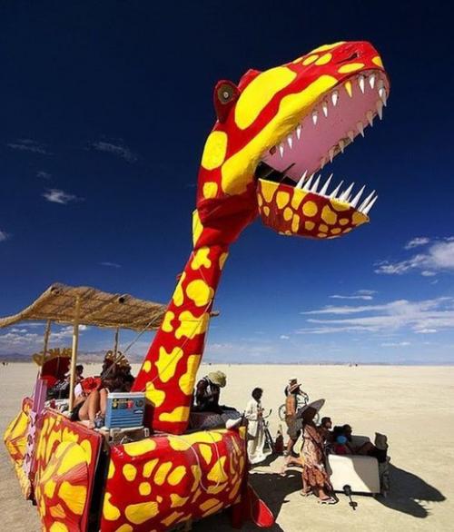 27 августа в неваде начался 32-й фестиваль Burning Man - самый сюрреалистичный фестиваль под открытым небом. 06