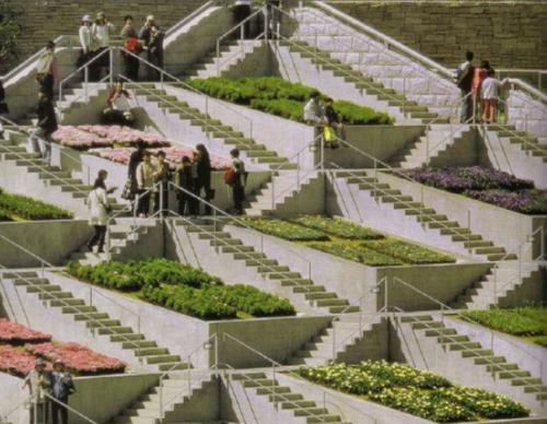 Лестница авадзи.  Лестница авадзи на одноименном японском острове по праву может называться одной из самых необычных в мире. 03