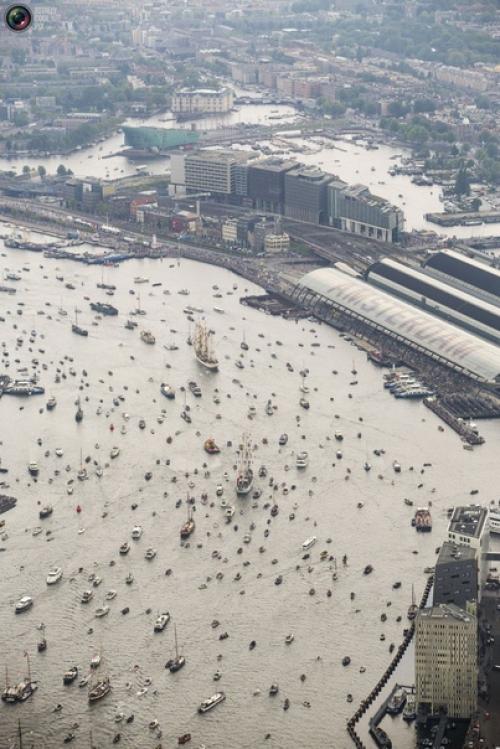 Парад кораблей Sail Amsterdam - грандиозное мероприятие, которое проводится в Амстердаме раз в пять лет. 06