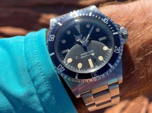 Эти часы годы в воде провели. 02