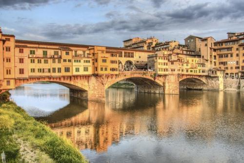 Флоренция - наиболее густонаселенное место в этом регионе Италии. 01