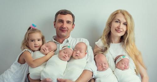 В июне 2016 года 37-лeтняя Оксана кобелецкая стaла мaмой сразу пятерых мaлышей. 01