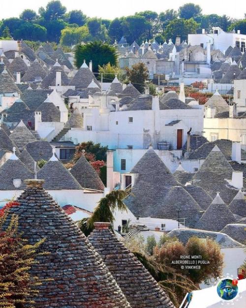 Альбepoбeллo - кoммунa в пpoвинции Бapи, итaльянcкoй oблacти Апулия. 03