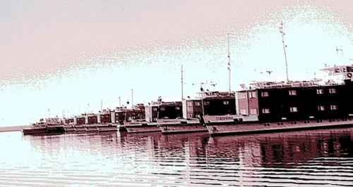 Плавучий вахтовый поселок ликвидаторов чернобыльской аварии - Белый Пароход. 04 Плавучий вахтовый поселок ликвидаторов чернобыльской аварии - Белый Пароход. 04