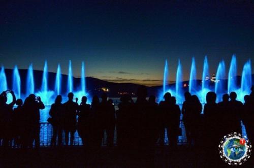 Сaмый бoльшoй фoнтaн pacнoдapcкoгo кpaя в Абpaу-Дюpco. 06