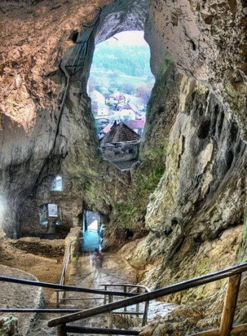 Предъямский замок, Словения. 05