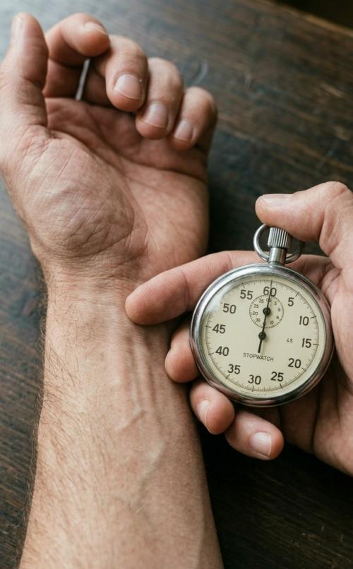 Большинство из нас успешно адаптируется к изменениям магнитного поля, ощущая лишь легкую сонливость. 02