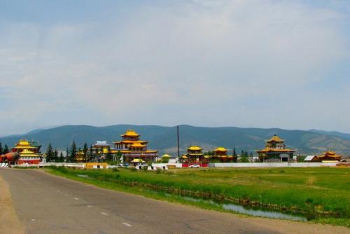 Иволгинский дацан в Бурятии - последнее пристанище хамбо - ламы итигэлова, Россия.