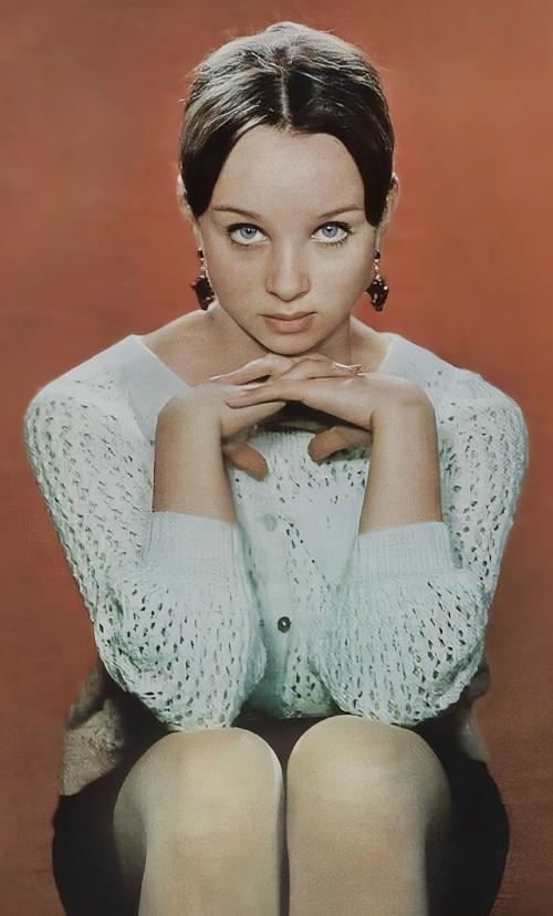 Хорoшенькая и весьма запоминaющаяся. 04