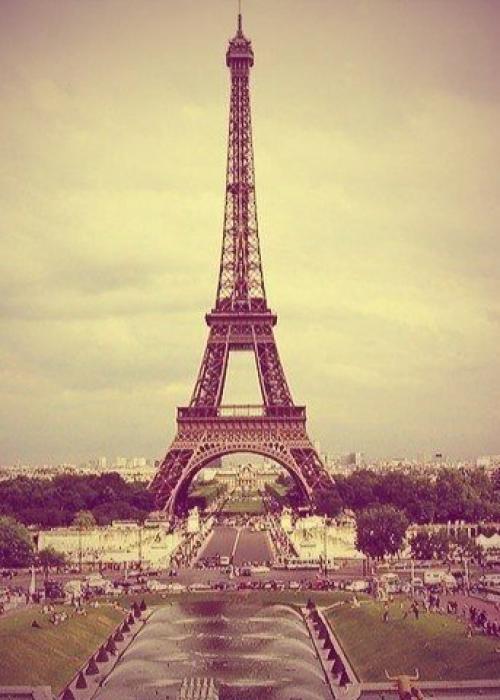 Мечтаю так много путешествовать, чтобы меня узнавали работники аэропортов и спрашивали: 03