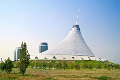Хан шатыр.  Хан Шатыр - не просто торгово - развлекательный комплекс в центре столицы Казахстана - астаны. 03