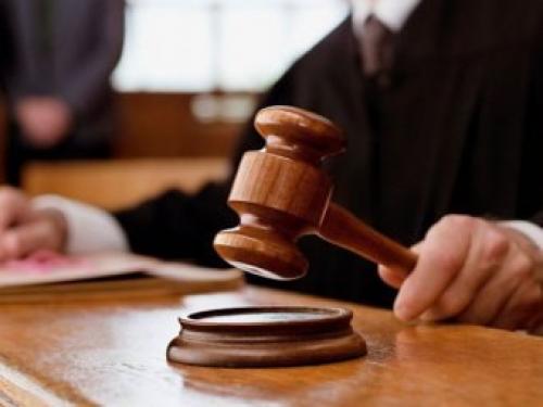 Саратовский арбитраж производство по иску против путинаю прекратил. 01