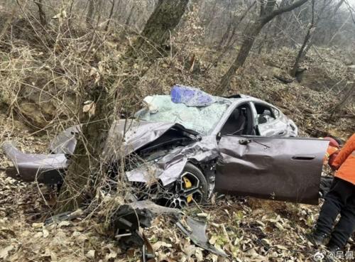 Xiaomi SU7 спас семью от гибели! 02