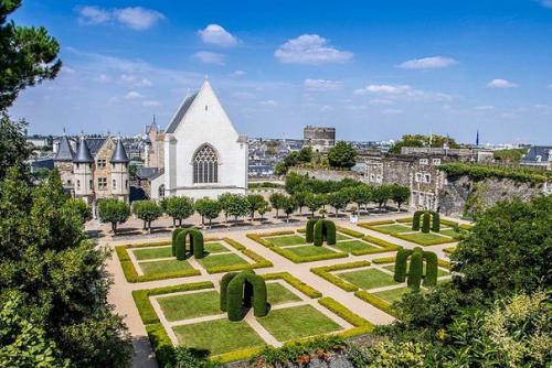 Анжерский замок, Франция. 05