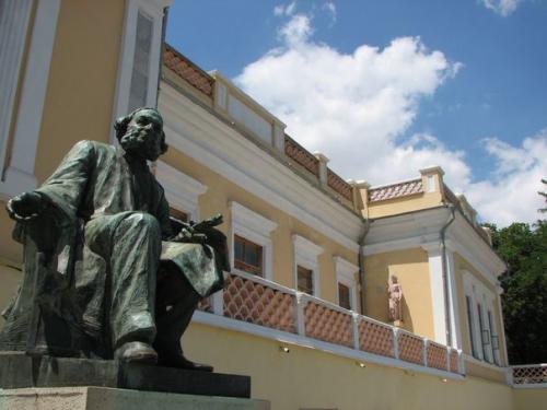 У синего моря: дом Айвазовского. 06