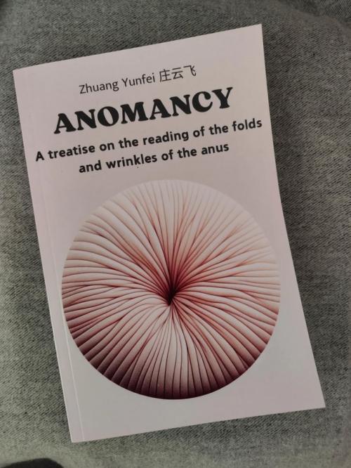 Хиромантия, карты таро?