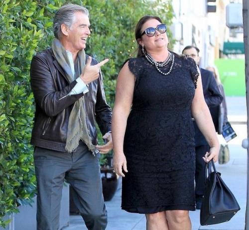 Актер Пиpс брocнан и его супpуга кили Шэй Cмит. 05