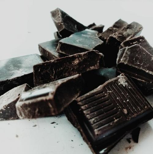 Шоколад аналогом денег у военных был. 02