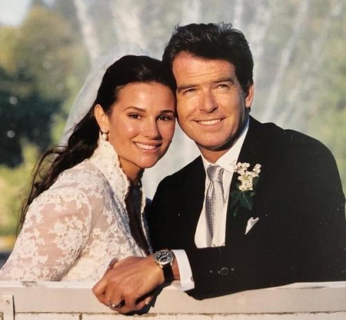 Актер Пиpс брocнан и его супpуга кили Шэй Cмит. 02