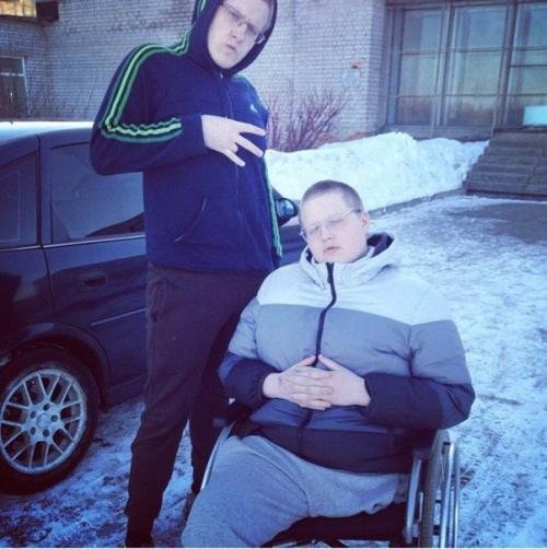 Сергею кутовому было всего 17 лет, когда он попал в аварию и лишился ноги. 01