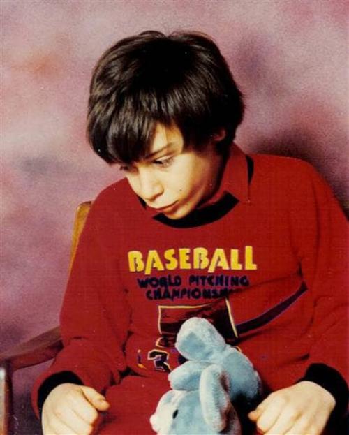 Парень пролежал 12 лет в коме, прежде чем кто-либо понял, что он всё видит, слышит и понимает. 01