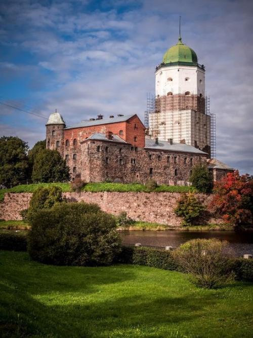 Выборг, один из самых красивых городов России, отнюдь не исконно русский город. 06