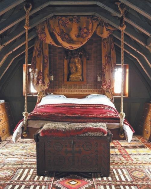 Замок джереми айронса. 09