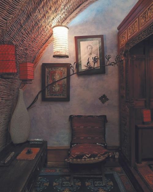 Замок джереми айронса. 01