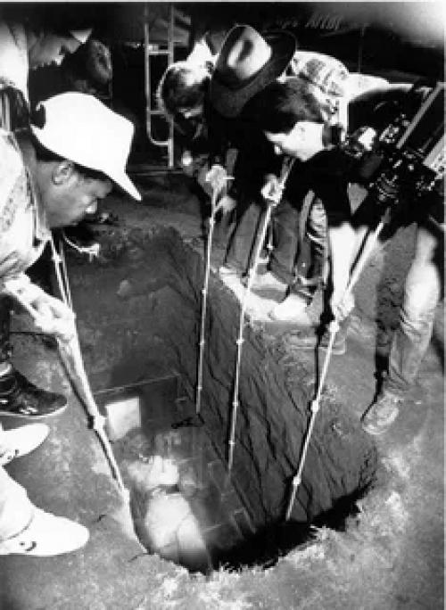 Джозеф буррус. 32-. Летний фокусник под именем Удивительный Джо выступал. 02 Джозеф буррус. 32-. Летний фокусник под именем Удивительный Джо выступал. 02