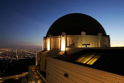 Обсерватория гриффита, Лос-анджелес, Калифорния, Америка. 

