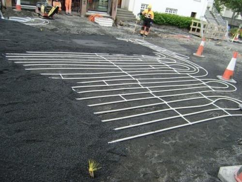 Тротуары в Исландии.  Зима прошла. 02